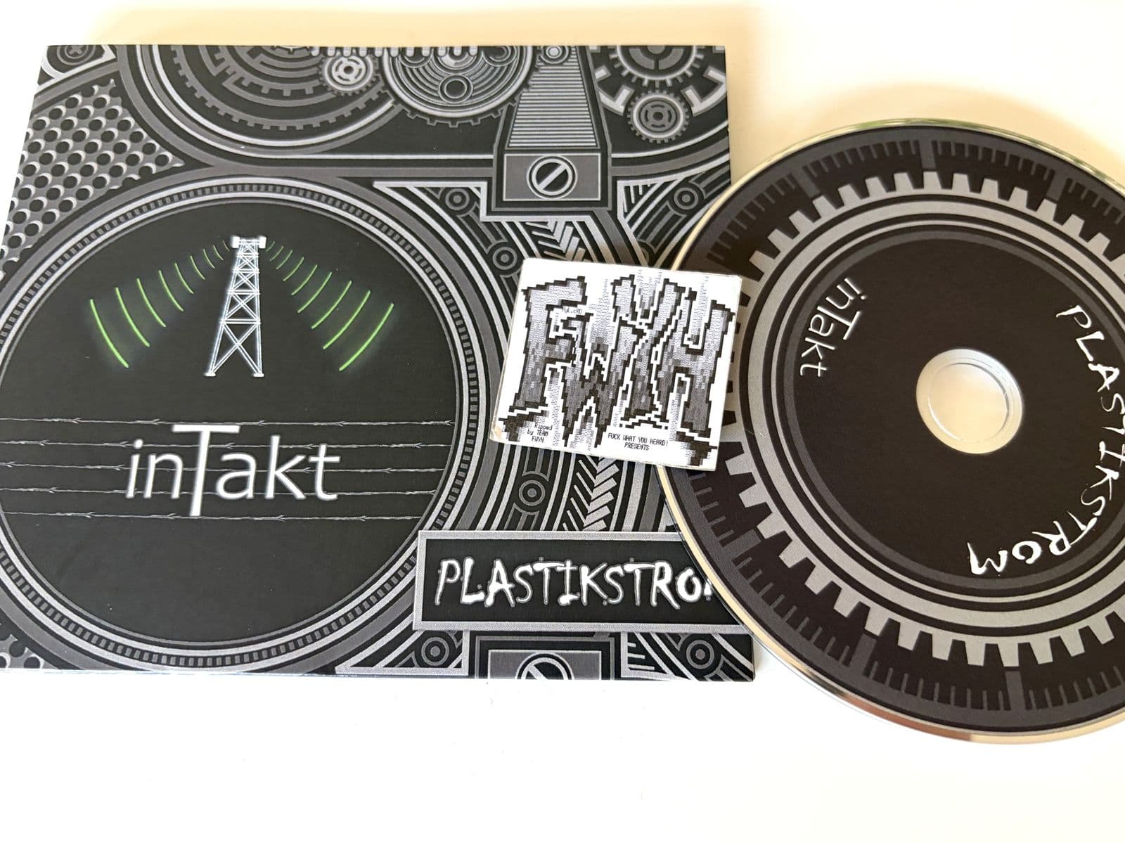 Plastikstrom-Intakt-DE-Limited_Edition-CD-2026-FWYH